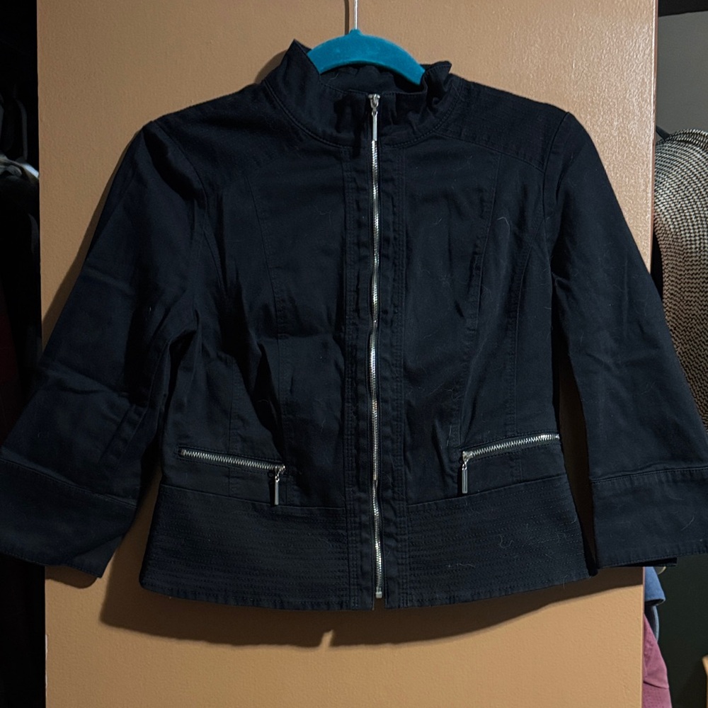 White House Black Market W Cropped 3/4 Sleeved Zip-Up Jacket